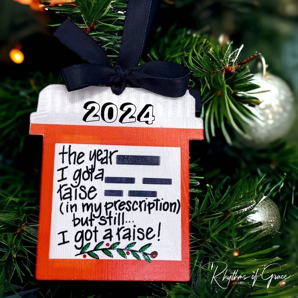 🎄🤣 2024 Handmade Prescription Bottle Christmas Ornament - Limited Edition!🎄🤣 - Picture 1 of 7